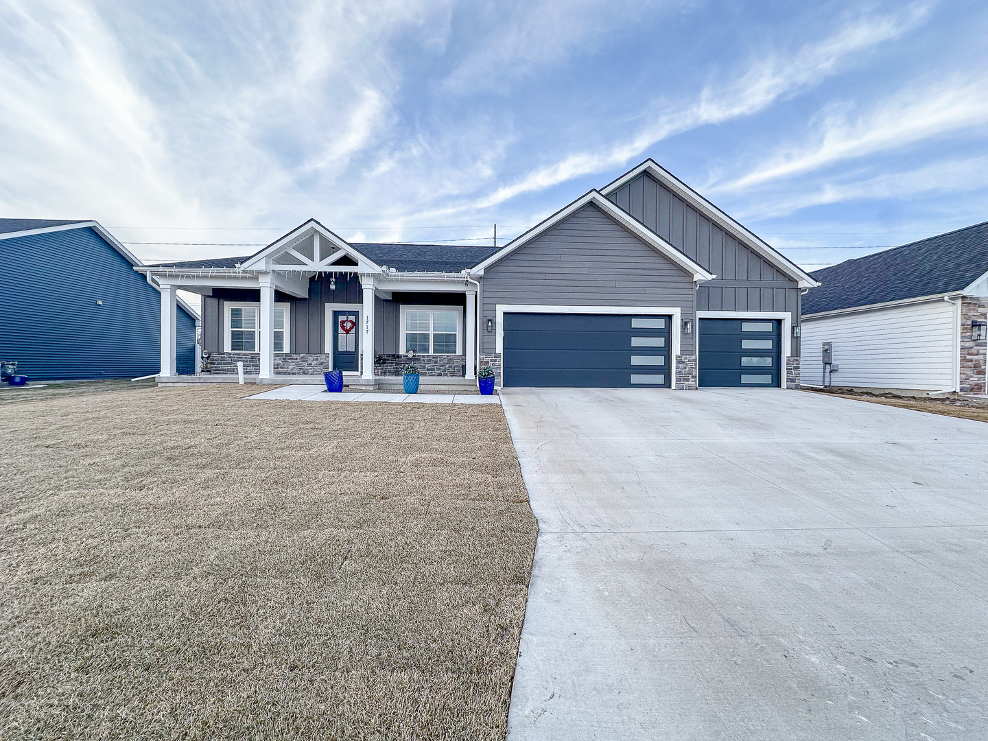 1717 S Stone Creek Boulevard, Urbana, IL