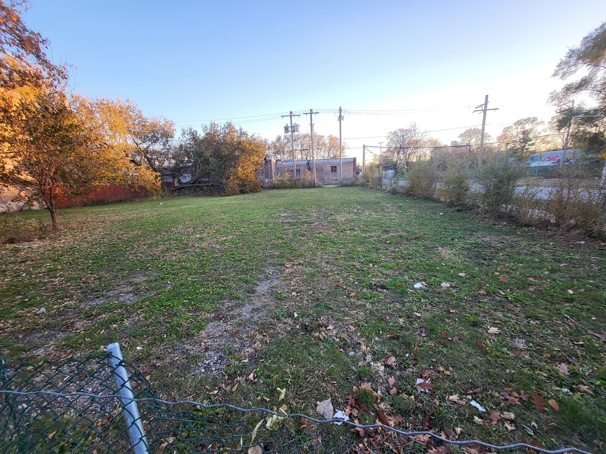 3059 W Arthington Street, Chicago, IL