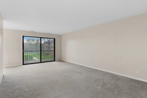 460 Raintree Court #2N, Glen Ellyn, IL