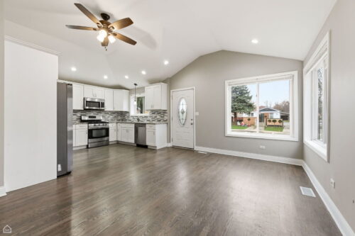 7701 S Christiana Avenue, Chicago, IL