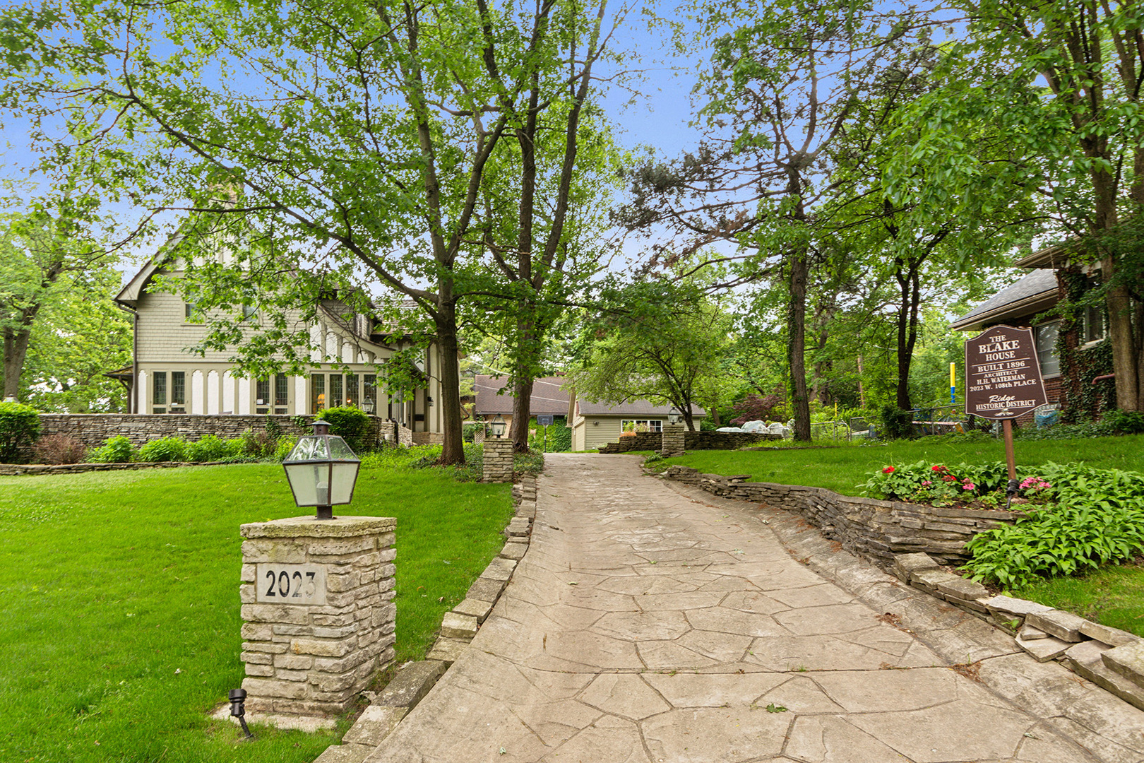 2023-2027 W 108th Place, Chicago, IL