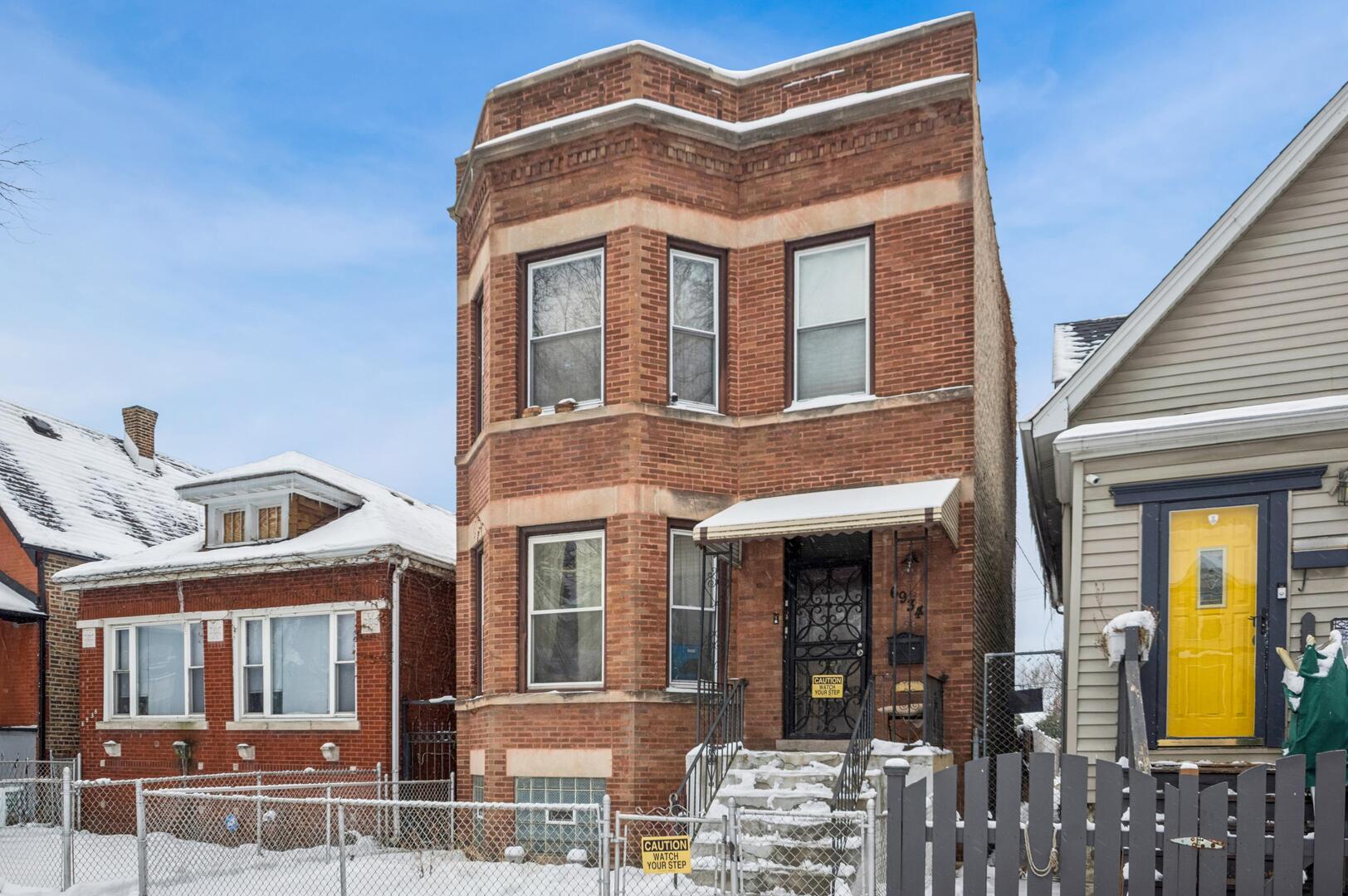6934 S Cornell Avenue, Chicago, IL