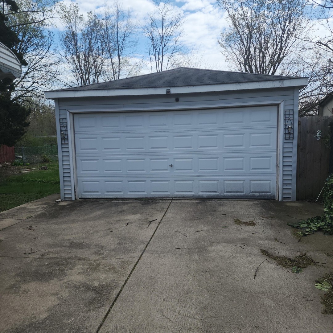 14951 Riverside Drive, South Holland, IL