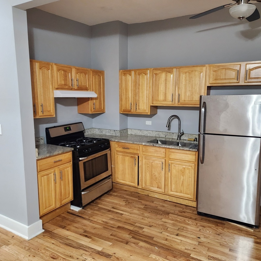 1264 S Saint Louis Avenue, Chicago, IL