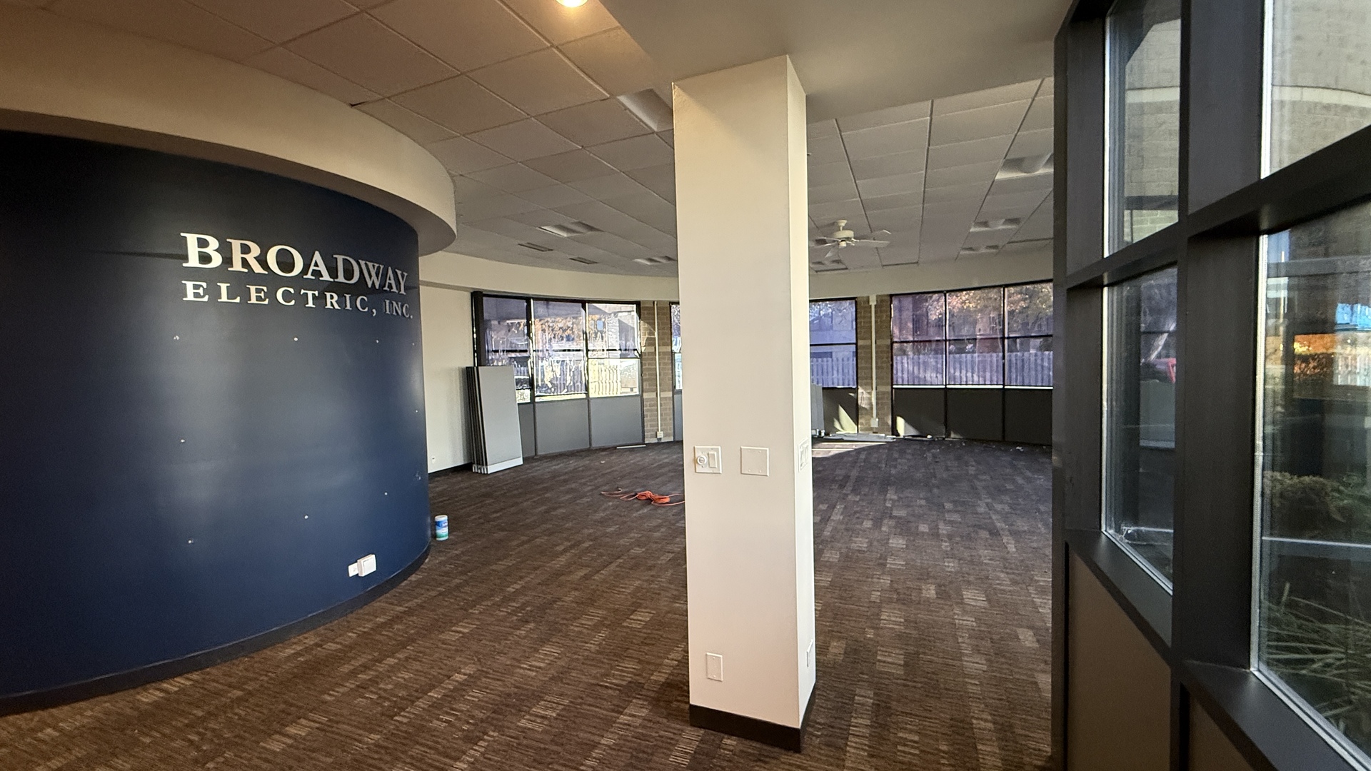 831 Oakton Street #831-837, Elk Grove Village, IL