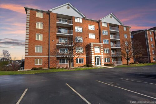 5520 W 115TH Street #101, Oak Lawn, IL