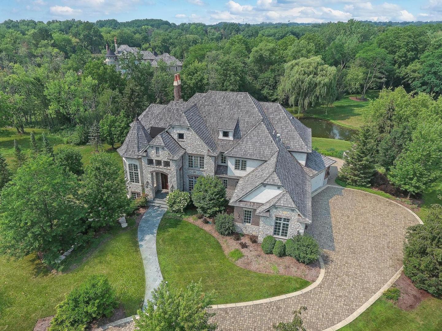 34 Abbey Woods Drive, Barrington Hills, IL