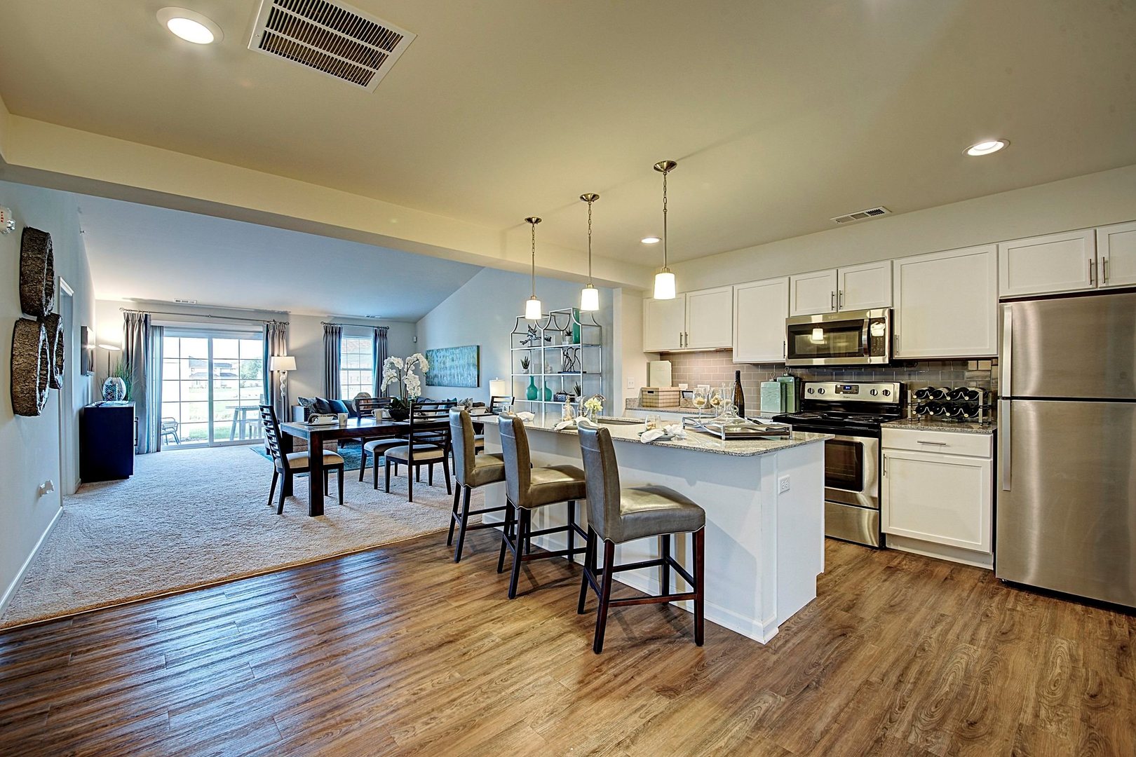 4233 Pond Willow Road, Naperville, IL