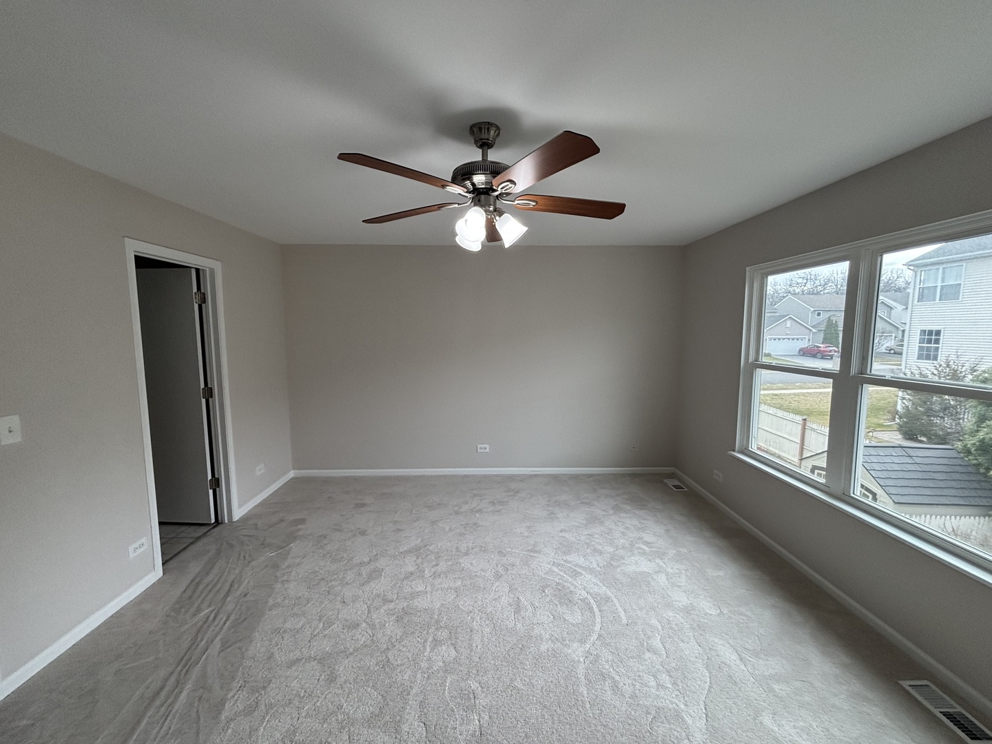 641 W Huron Hills Trail, Round Lake Heights, IL