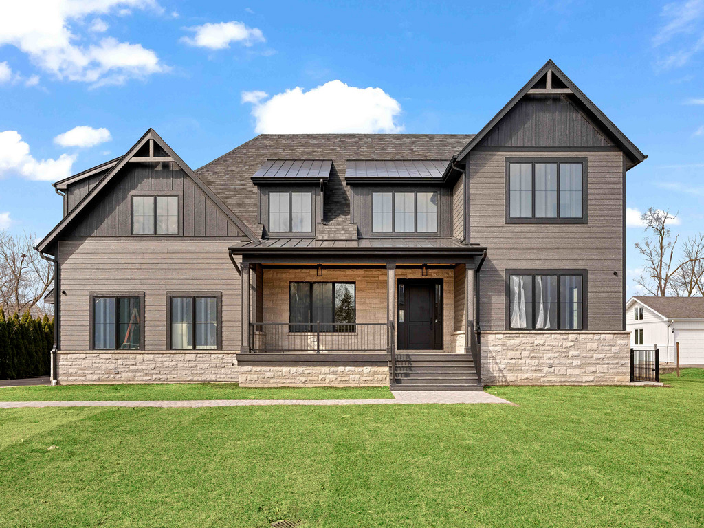 2410 White Oak Drive, Northbrook, IL