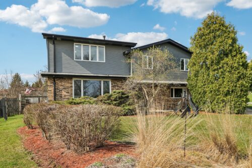 8853 W 97th Place, Palos Hills, IL