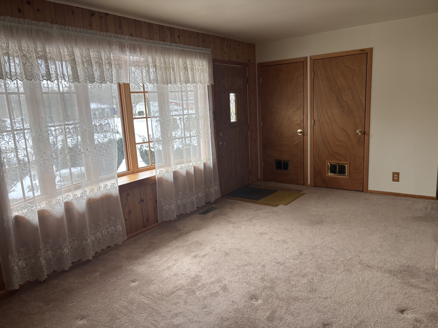 71 E 227th Place, Steger, IL