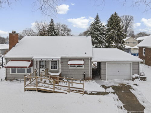 7824 W 66th Place, Bedford Park, IL