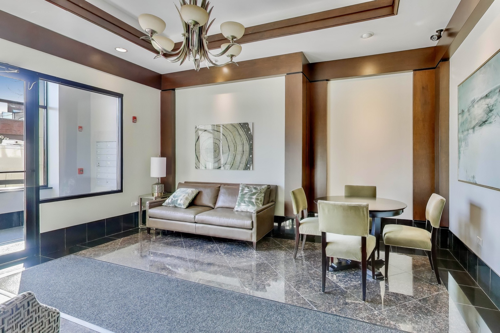 10 E Burlington Street #2C, Riverside, IL