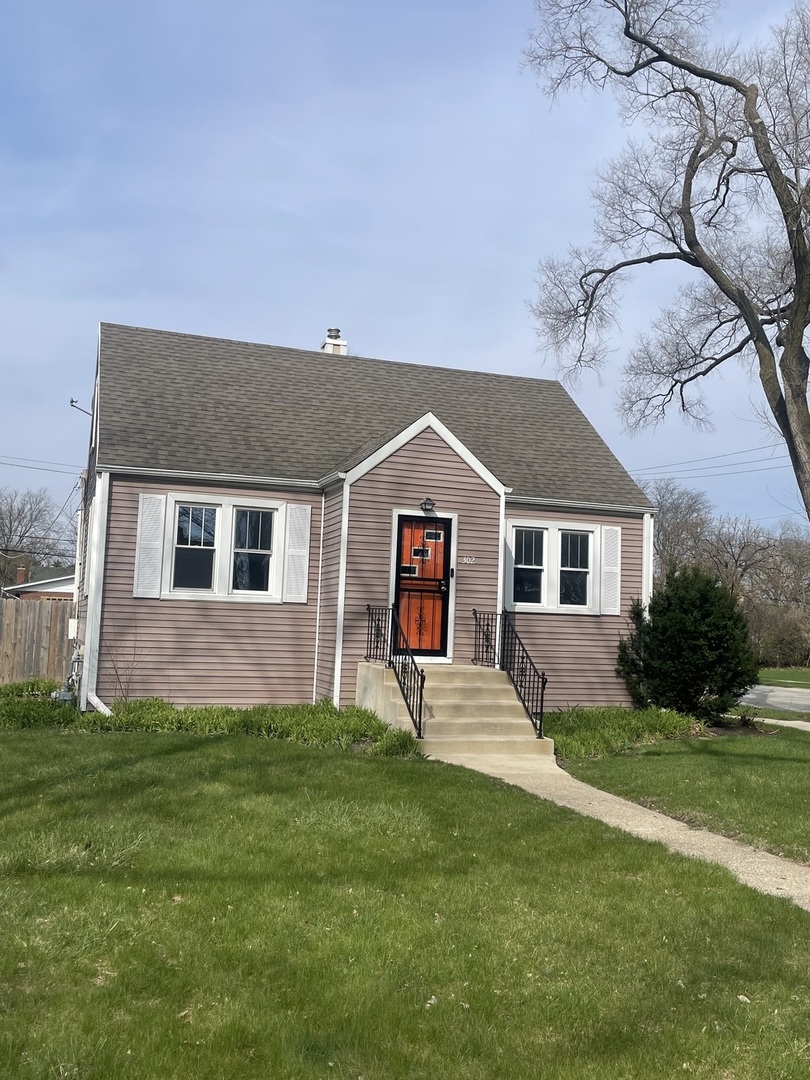302 S Walnut Street, Bensenville, IL