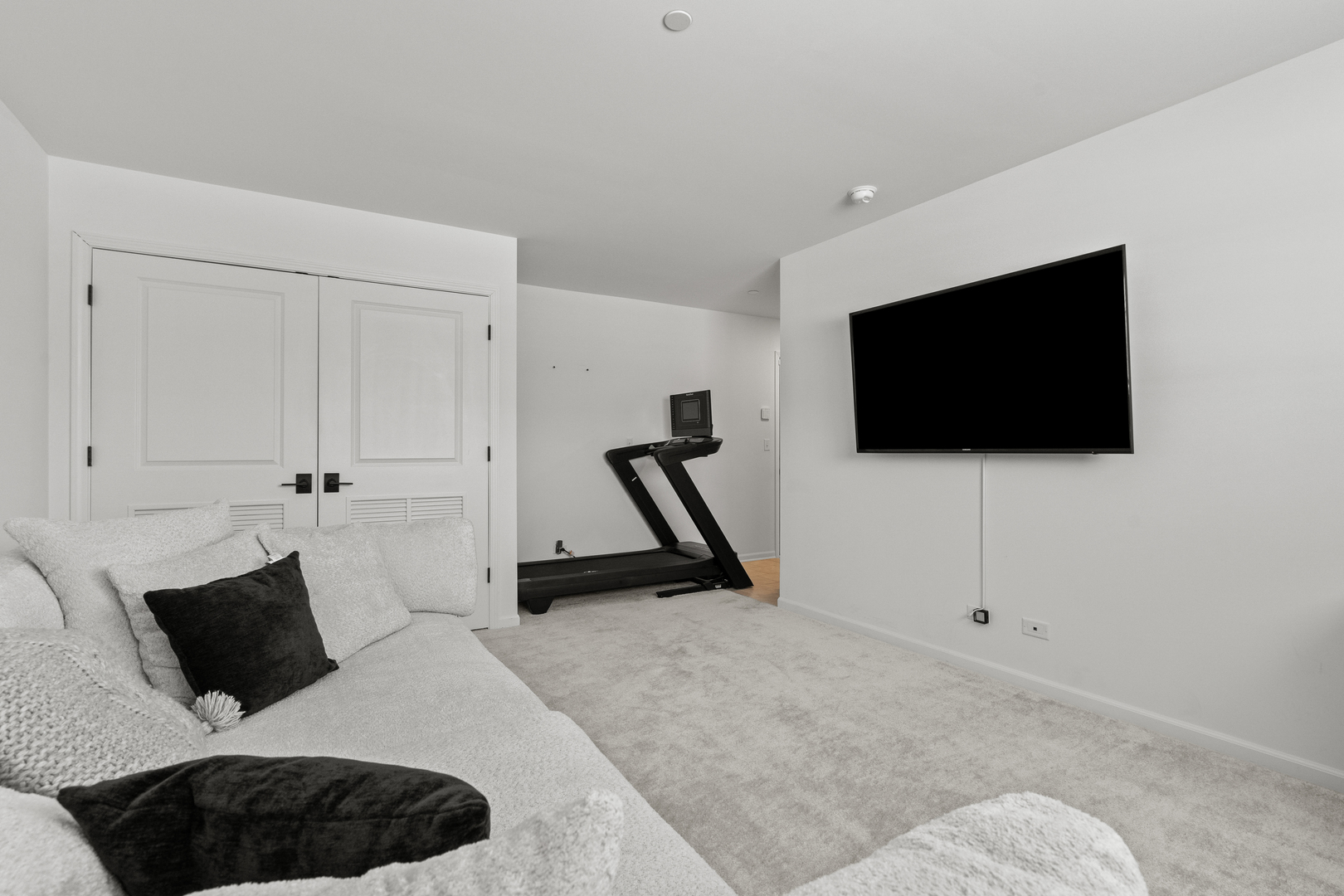 30W158 Wheeler Circle, Warrenville, IL