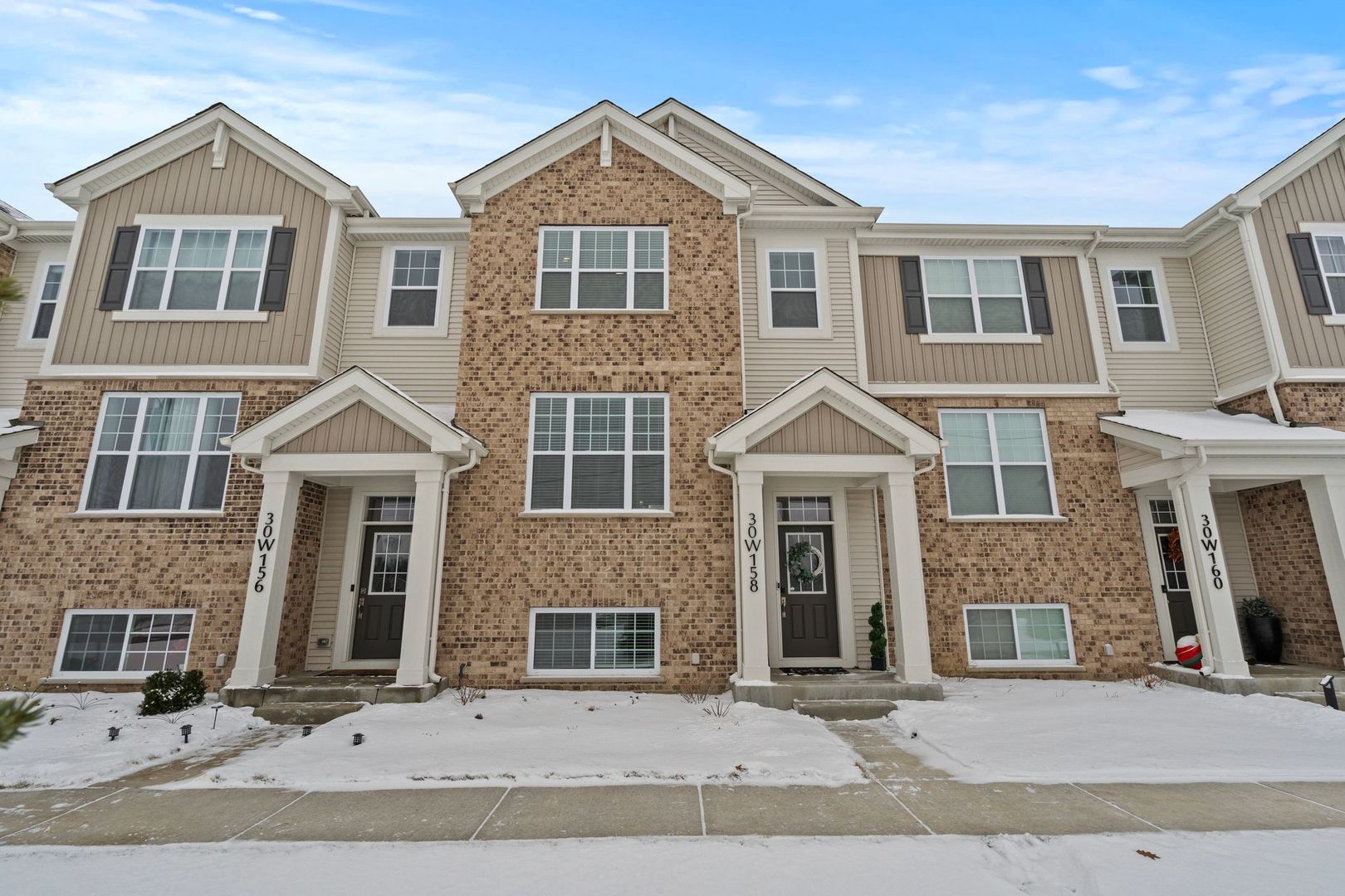30W158 Wheeler Circle, Warrenville, IL
