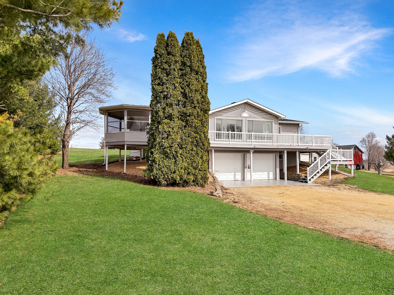 7980 E Ridott Road, Ridott, IL