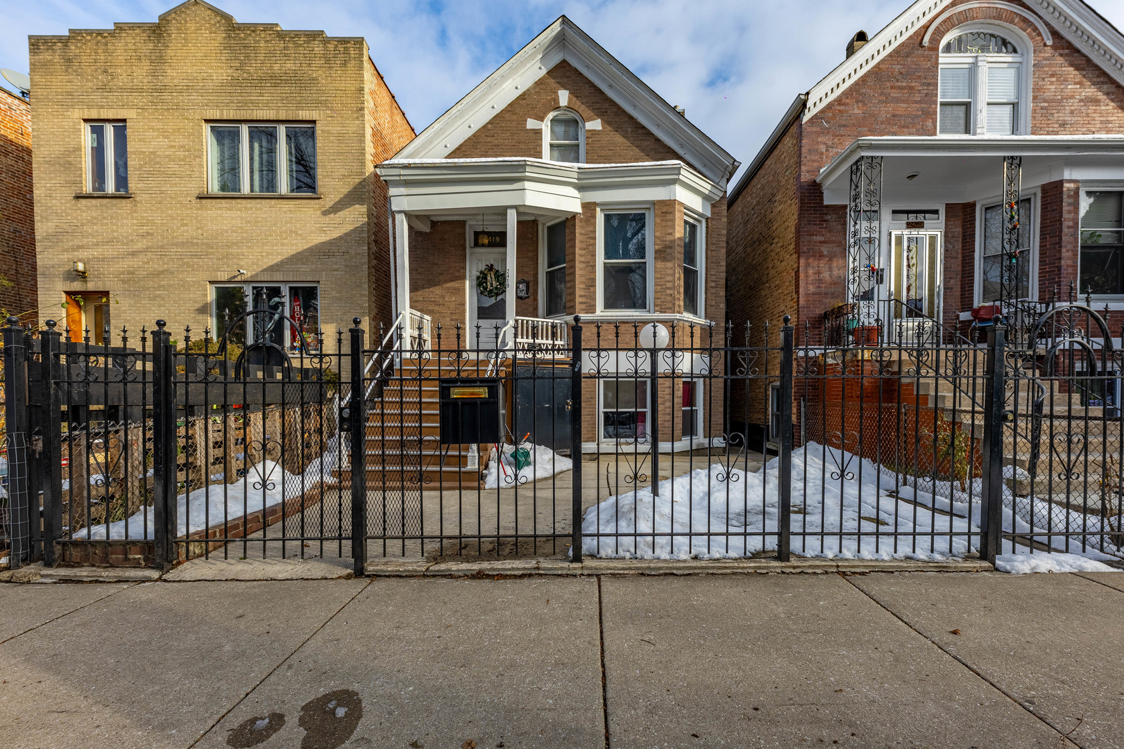 2419 S Ridgeway Avenue, Chicago, IL