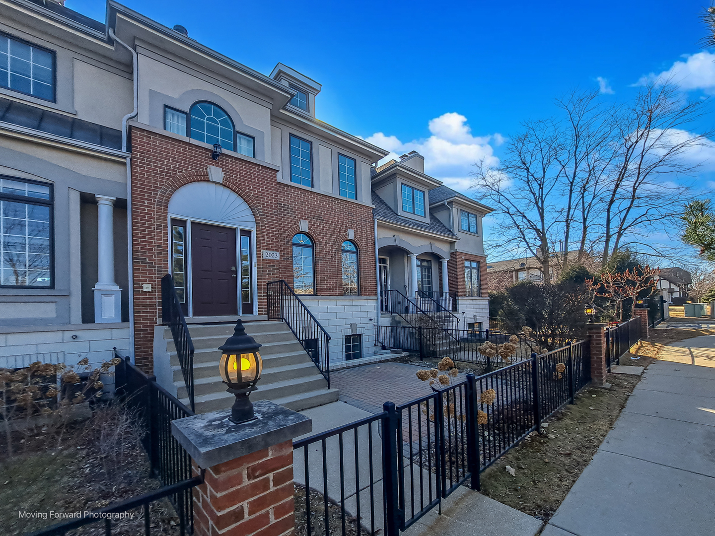 2023 Alta Vista Court, Naperville, IL