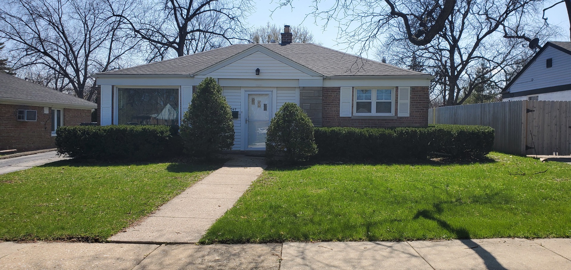 2049 Magnolia Road, Homewood, IL