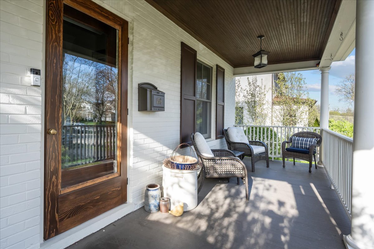158 Atteridge Road, Lake Forest, IL