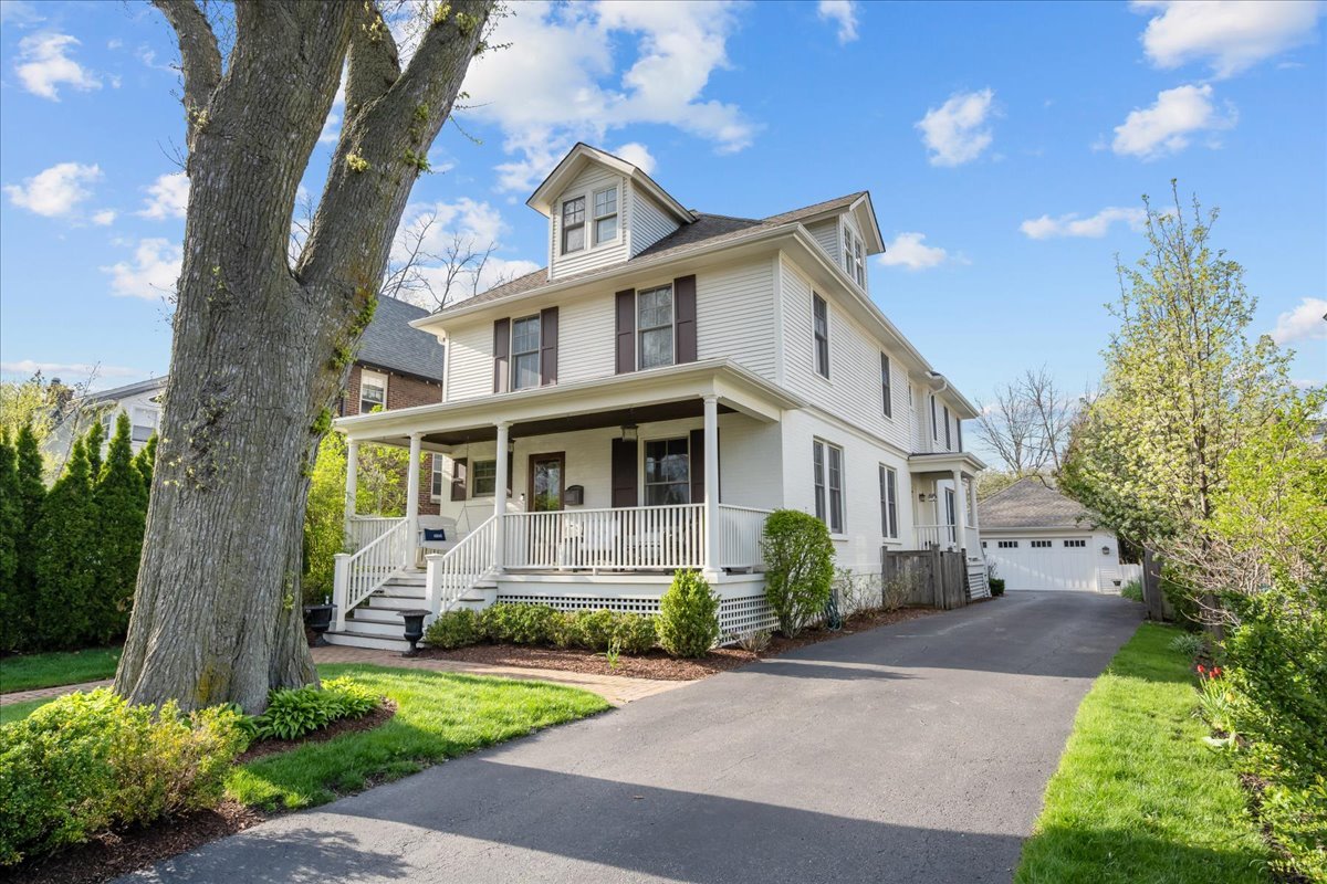 158 Atteridge Road, Lake Forest, IL