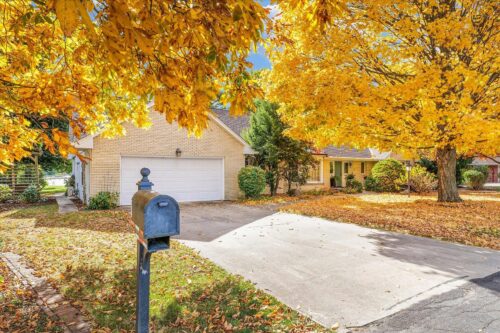 3 Lake Park Road, Champaign, IL