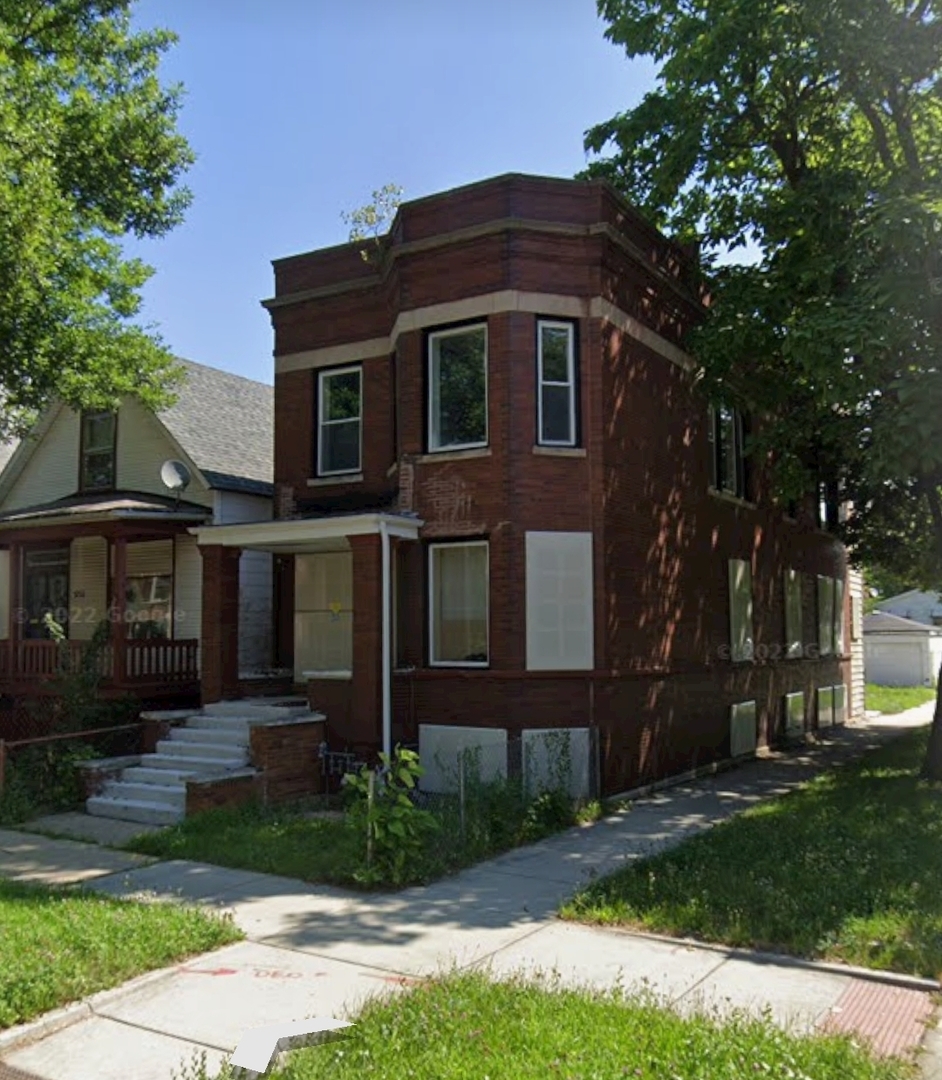 5757 S Carpenter Street, Chicago, IL