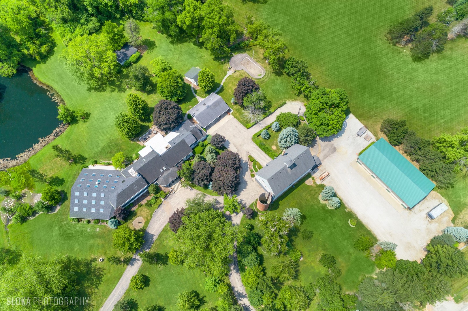 153 Algonquin Road, Barrington Hills, IL