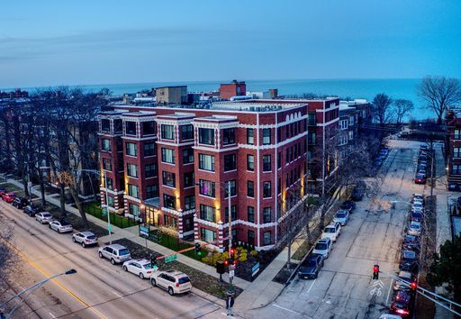 7645 N SHERIDAN Road #216, Chicago, IL