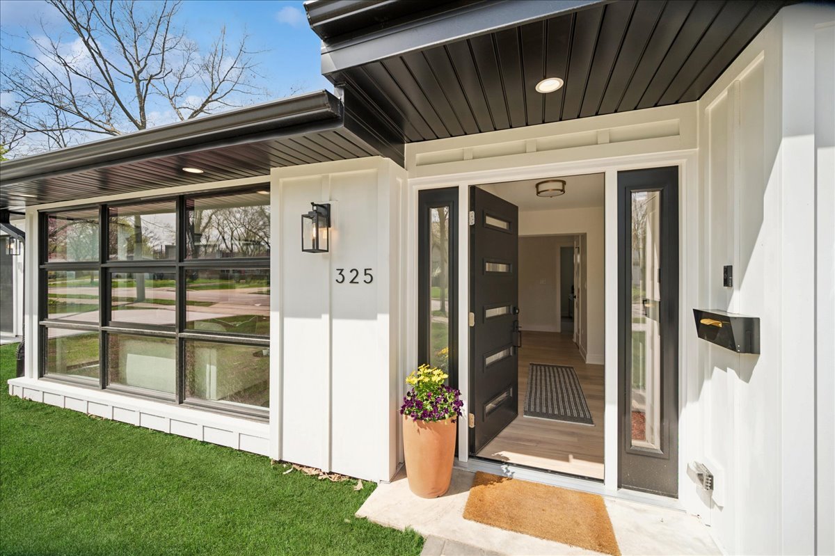 325 Park Place, Glencoe, IL