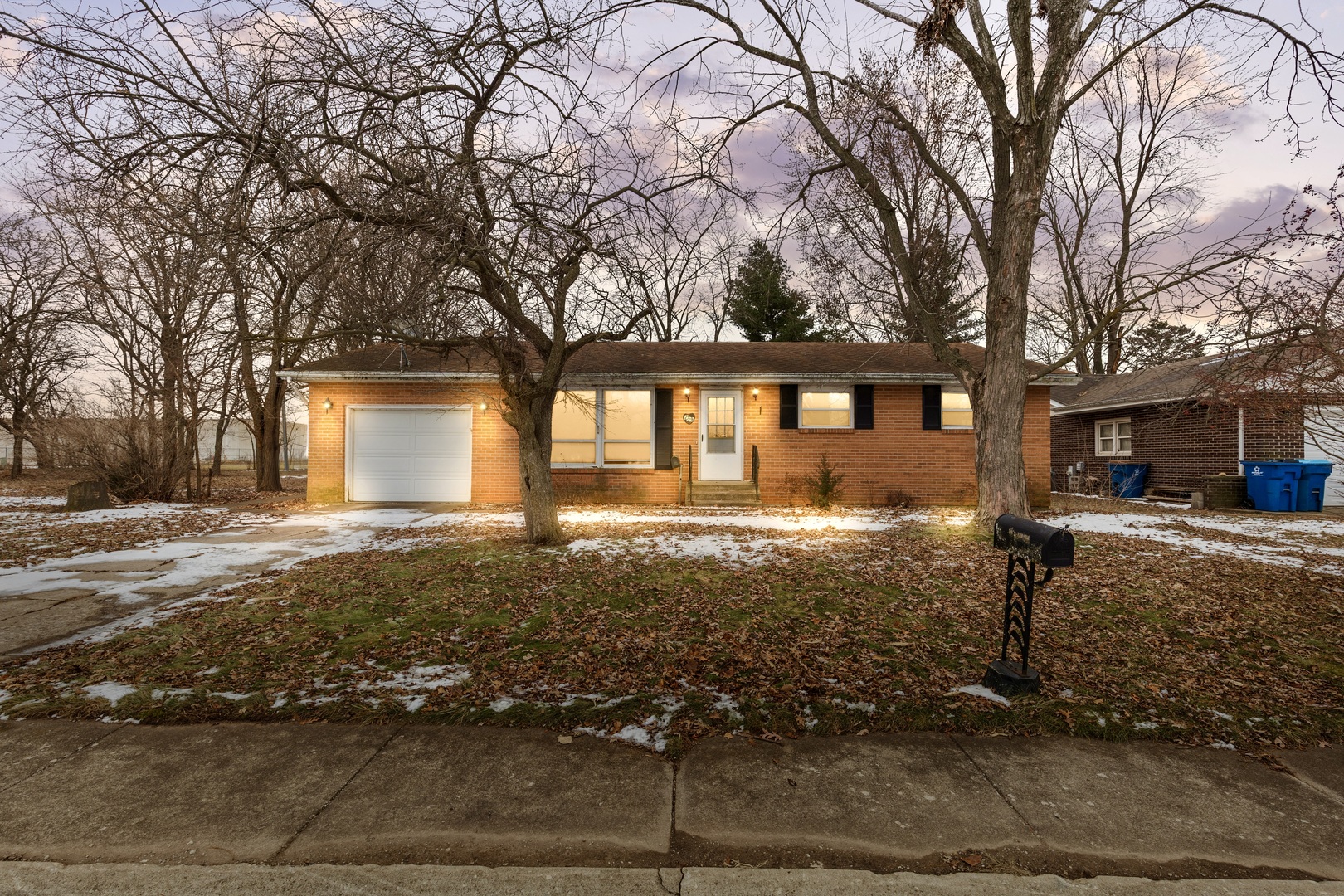 209 W Indiana Street, Momence, IL