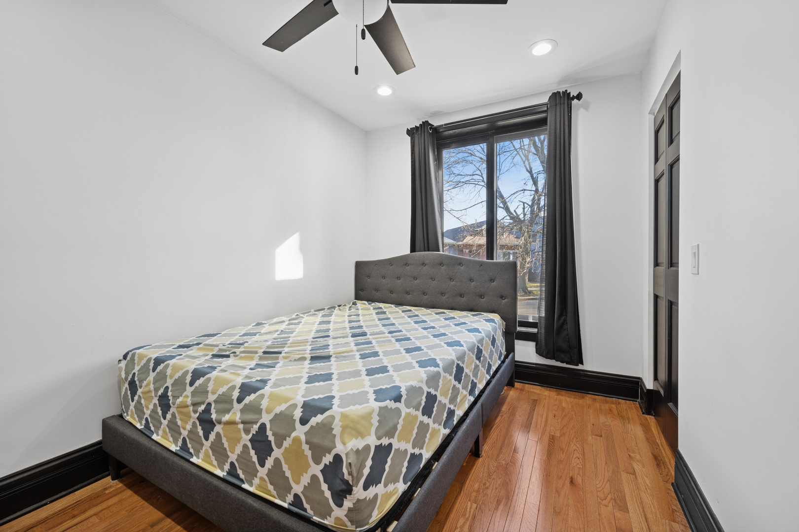 4728 N Kennicott Avenue, Chicago, IL