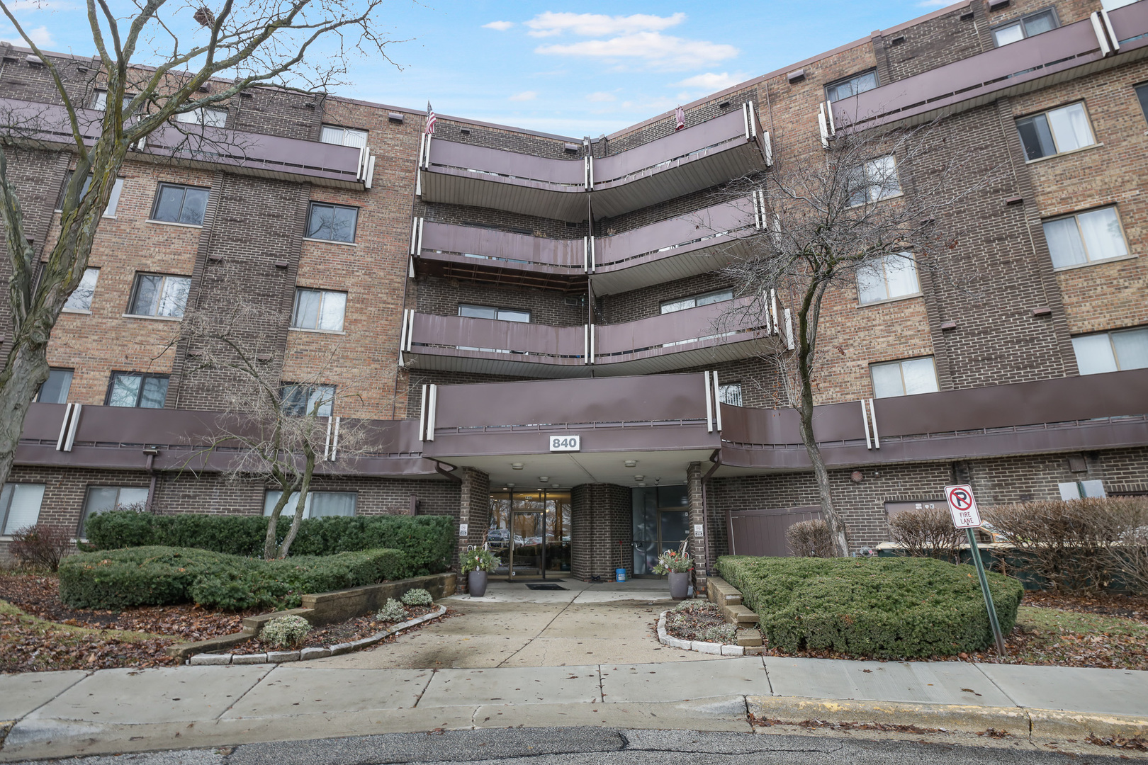 840 WELLINGTON Avenue #306, Elk Grove Village, IL