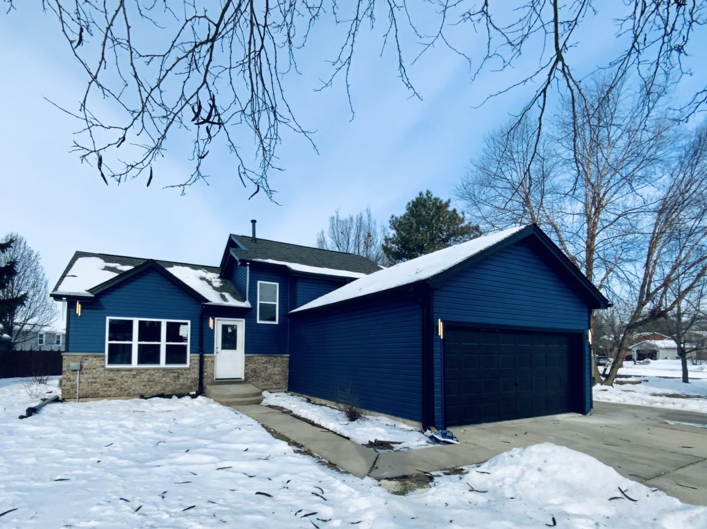 4014 Ridge Road, Zion, IL