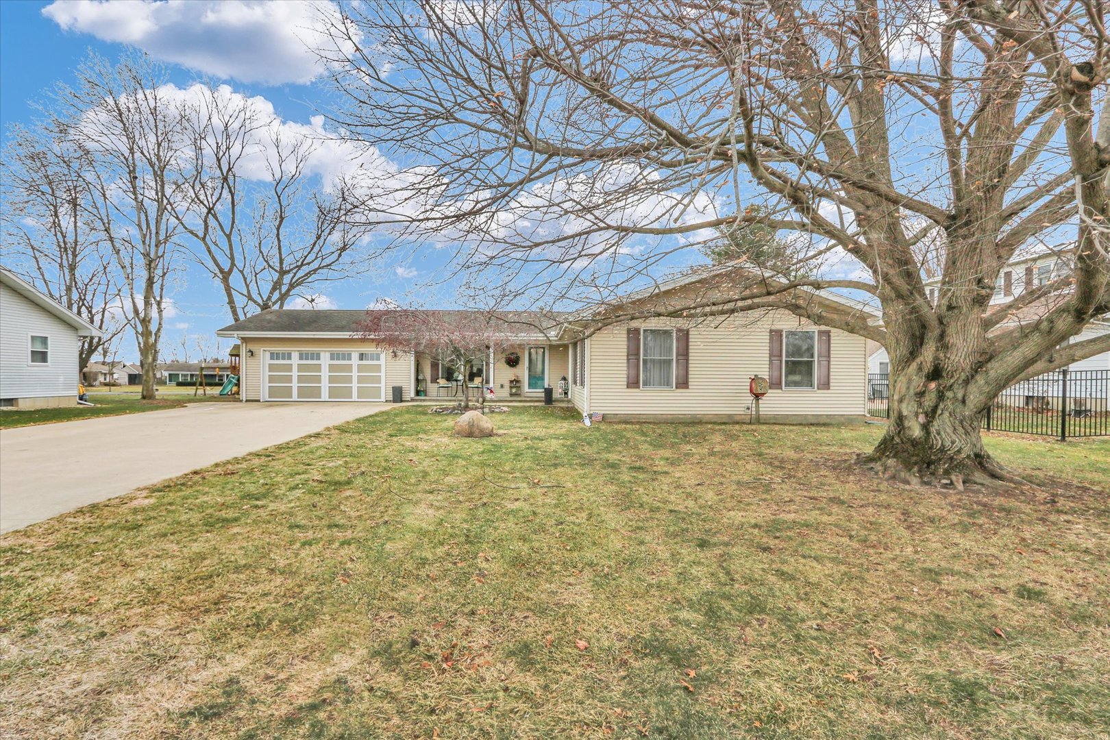 703 E Washington Street, Tolono, IL