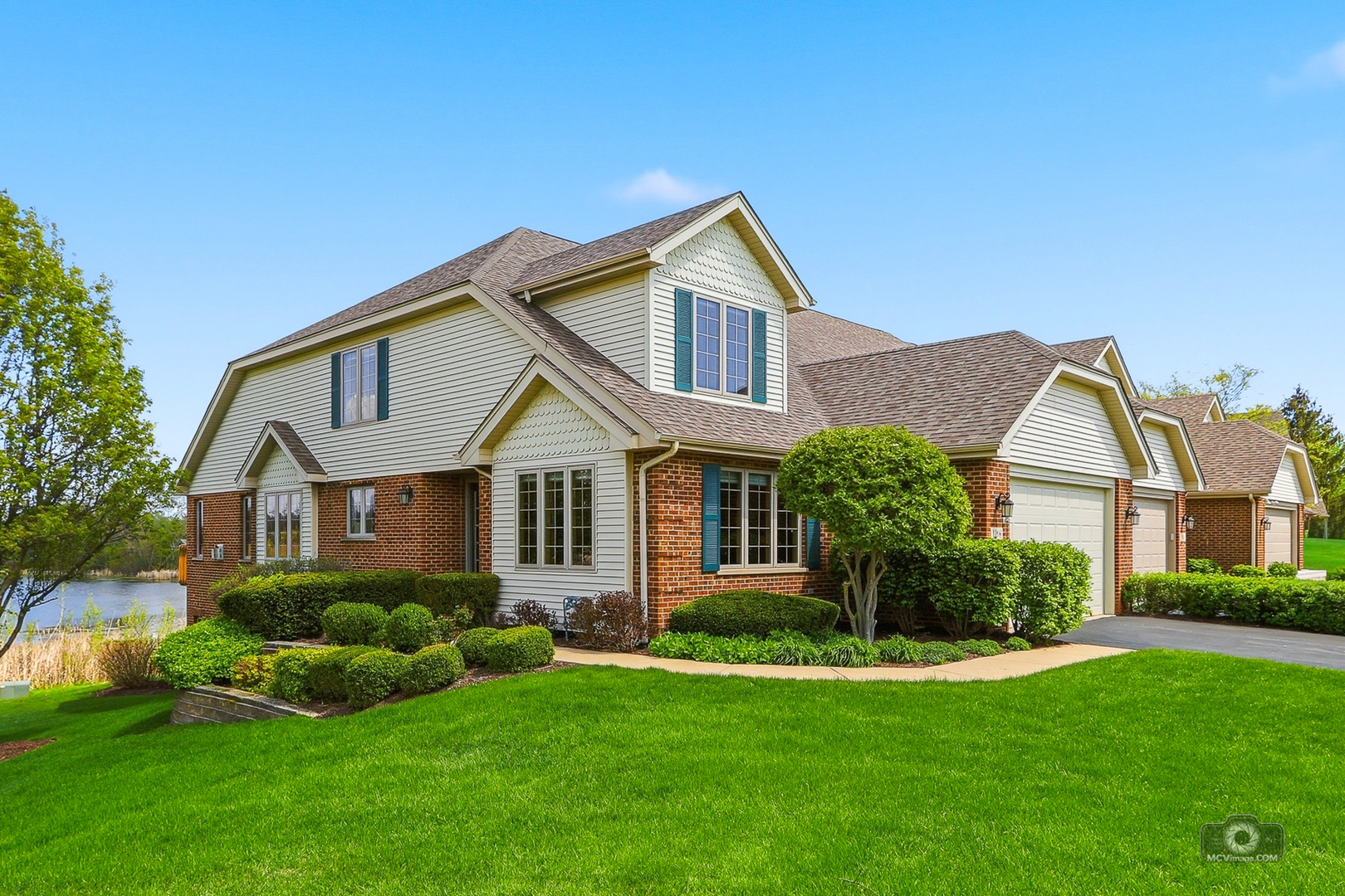 12198 Oxford Court, Lemont, IL