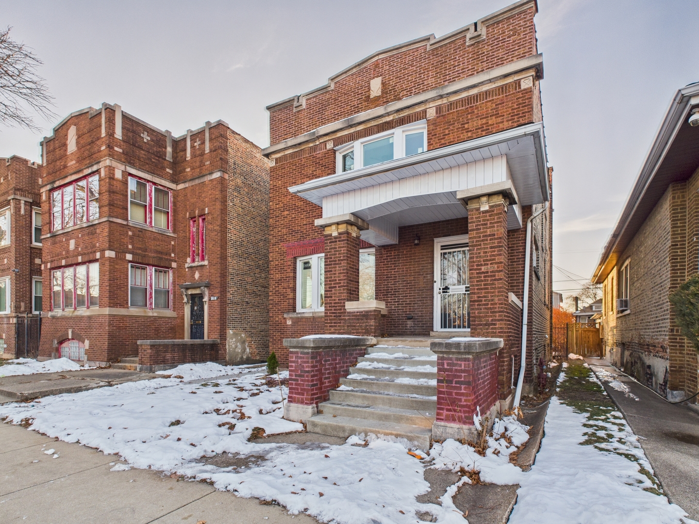 8024 S Loomis Boulevard, Chicago, IL