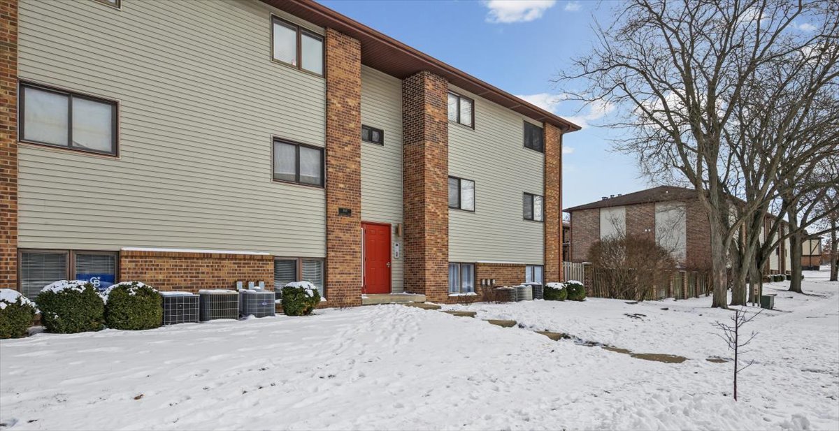 1916 Tracy Drive #31, Bloomington, IL