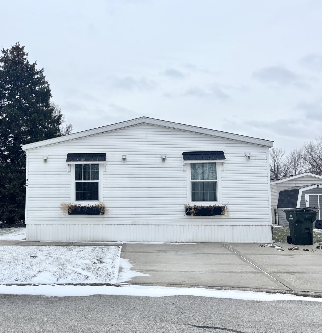 249 Todd Terrace, Lynwood, IL