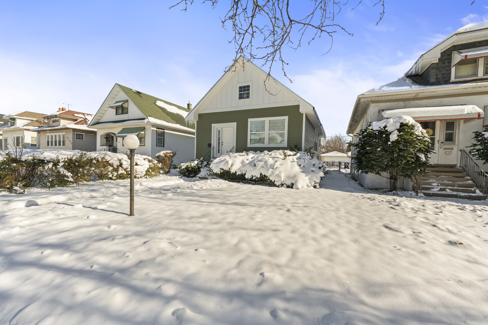 635 S 18th Avenue, Maywood, IL