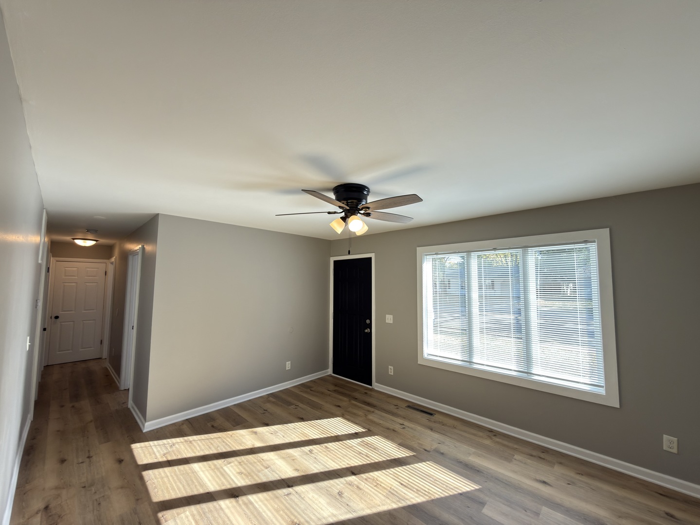 2612 W Kirby Avenue, Champaign, IL