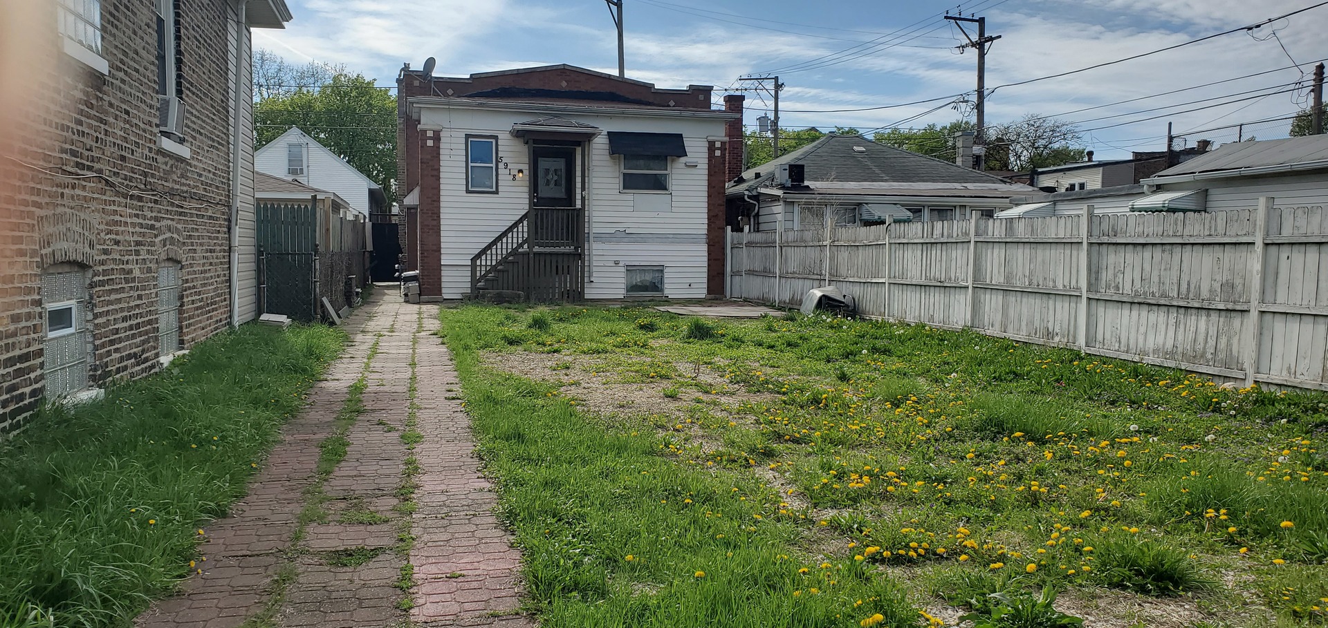 5918 S Albany Avenue, Chicago, IL