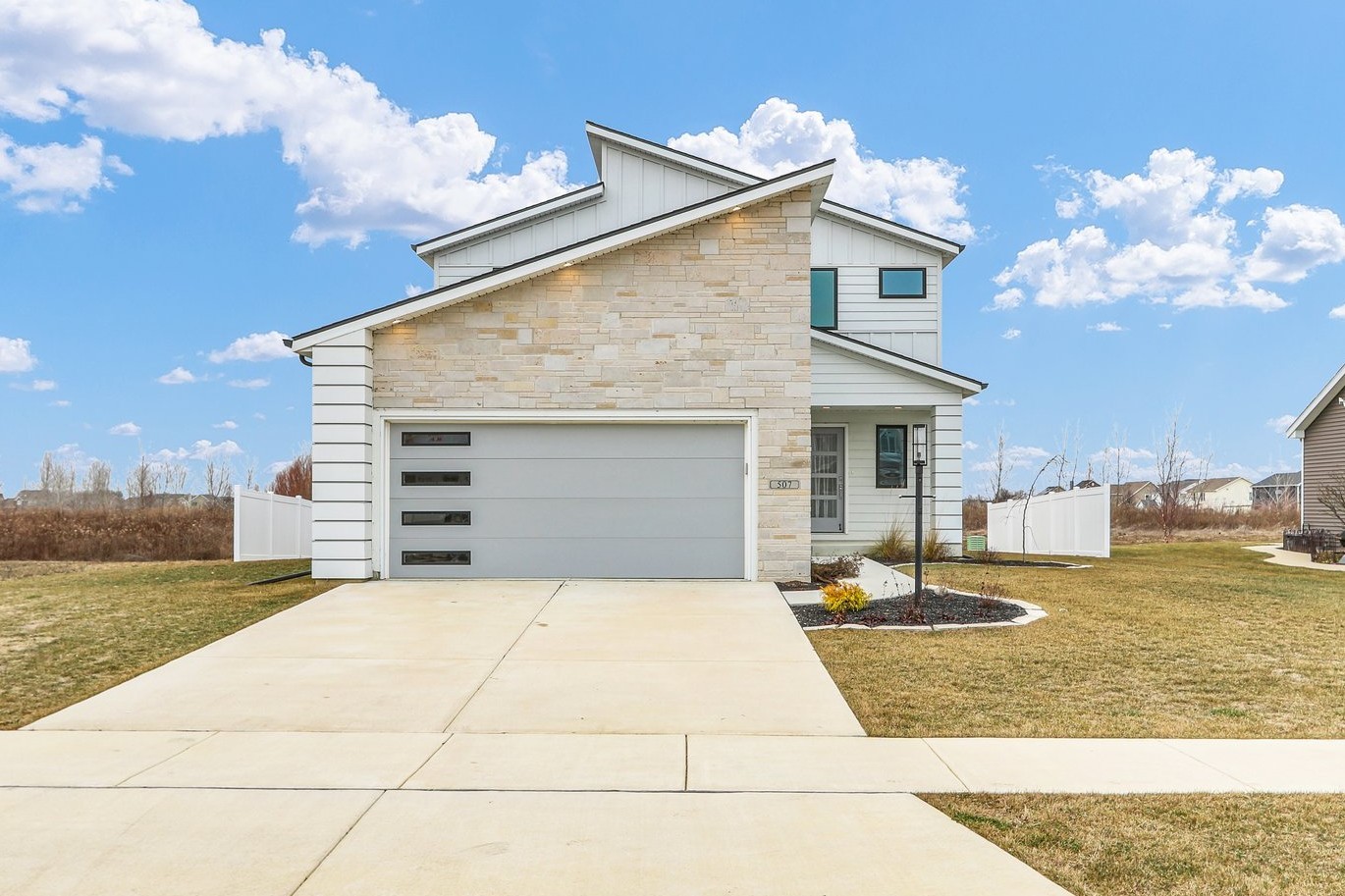 507 Harpers Ferry, Savoy, IL