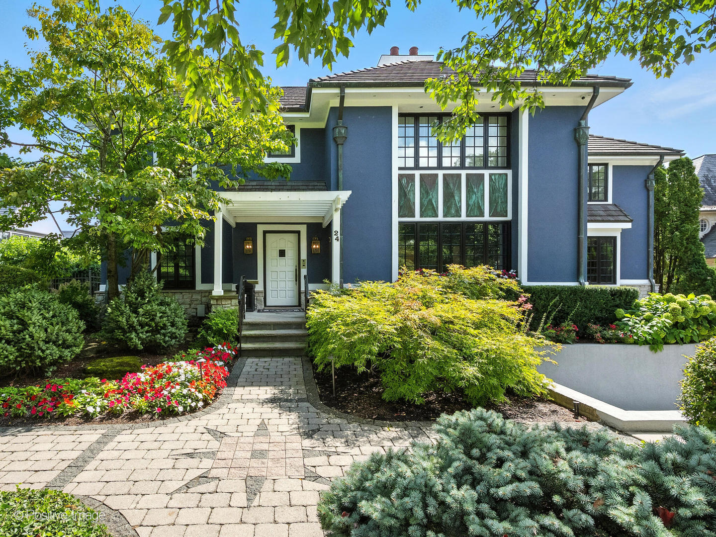 24 S WASHINGTON Circle, Hinsdale, IL