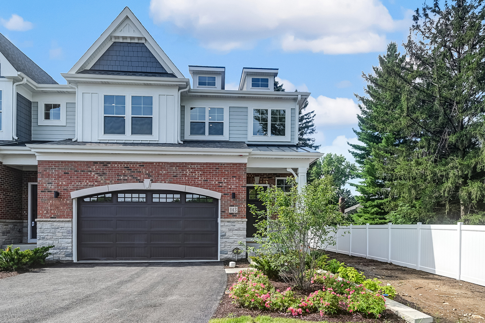 129 Harding Court, Glen Ellyn, IL