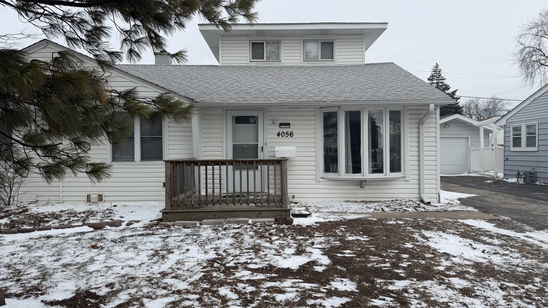 4056 W 89th Place, Hometown, IL