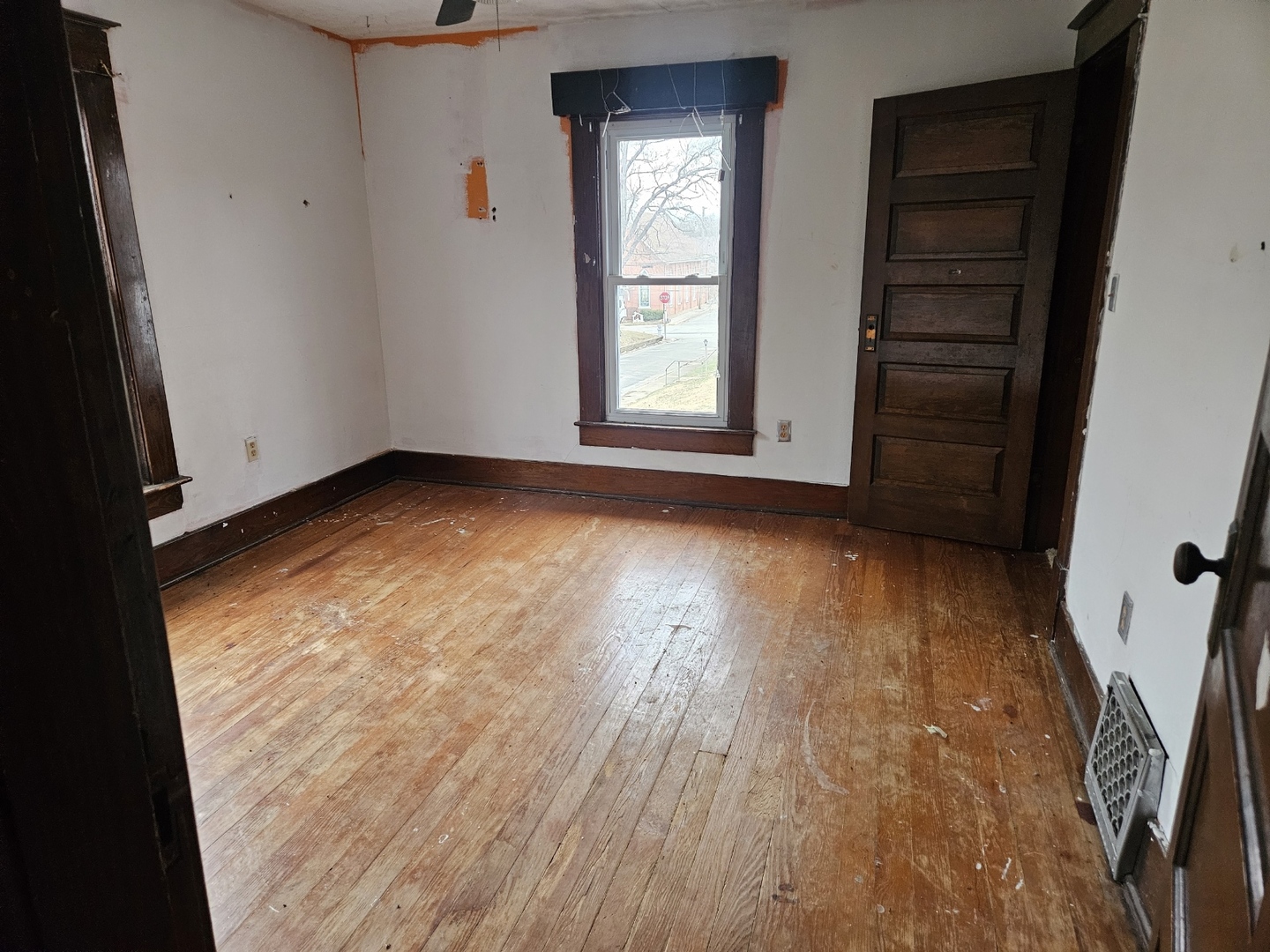 106 W Reynolds Street, Newton, IL