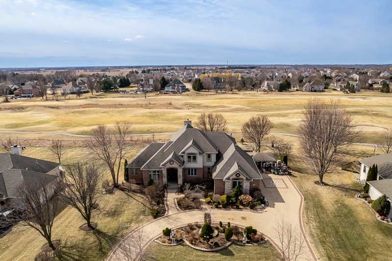 128 TITLEIST Trail, Poplar Grove, IL